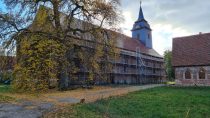 Dichtes Dach für die Klosterkirche Dambeck