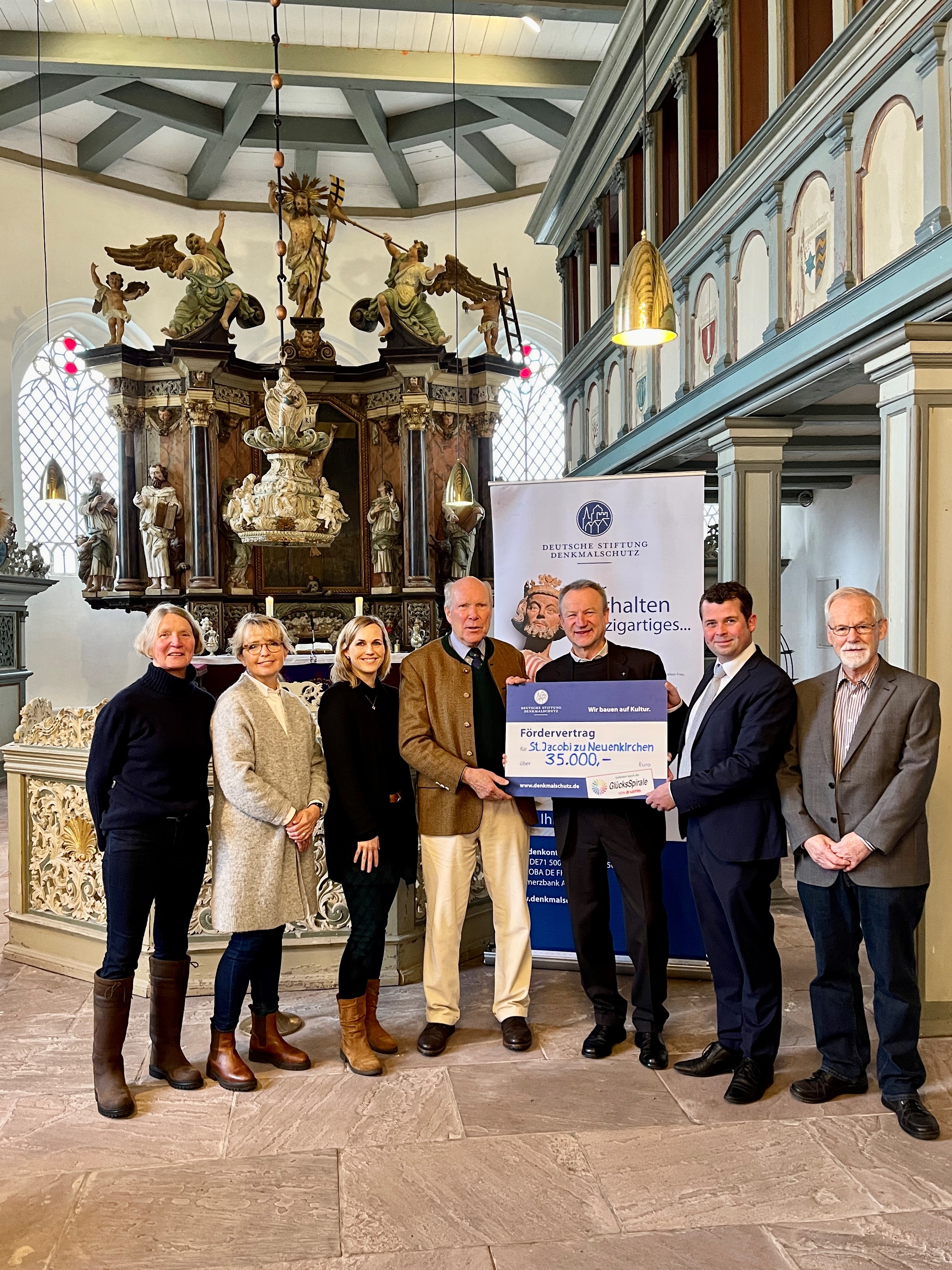 St. Jacobi-Kirche Neuenkirchen: Restaurierung 300-jähriger Sakristei